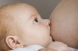 beb&ecirc; a mamar